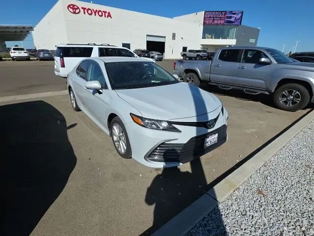 2024 Toyota Camry LE