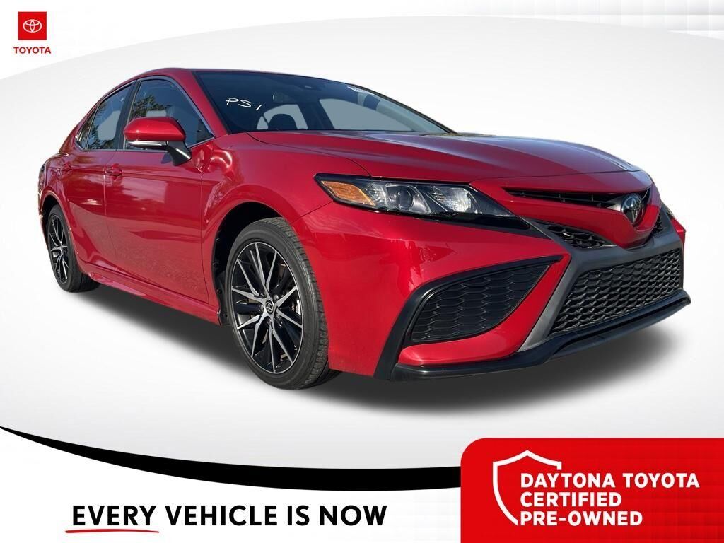 2024 Toyota Camry SE — photo 1 of 20