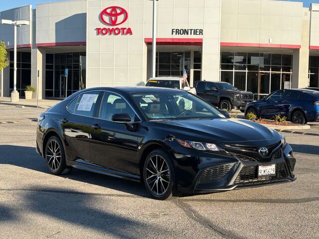 2024 Toyota Camry SE