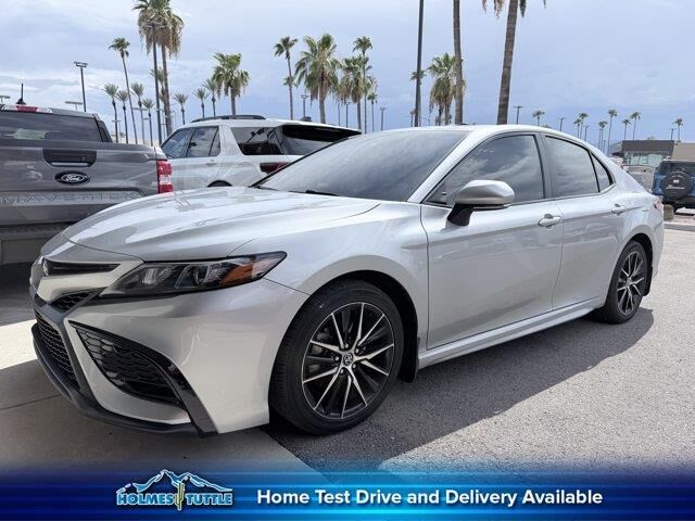 2022 Toyota Camry SE
