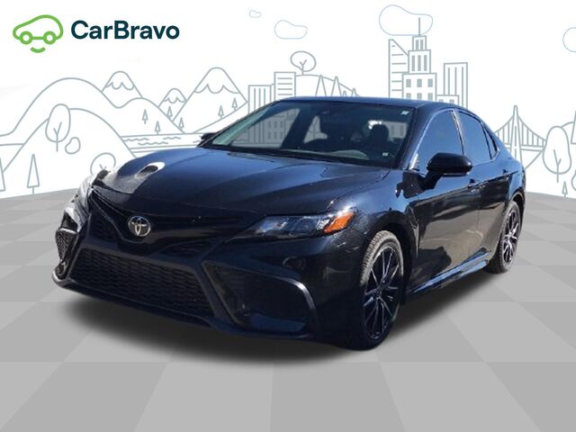 2022 Toyota Camry SE AWD
