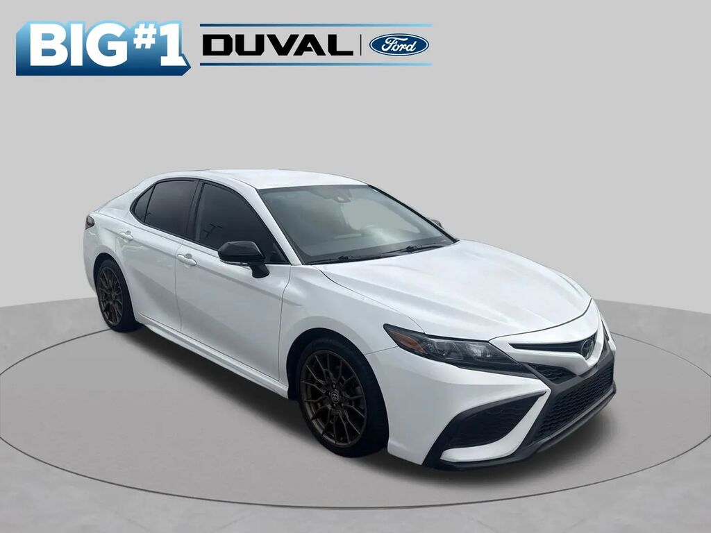 2023 Toyota Camry SE — photo 1 of 13