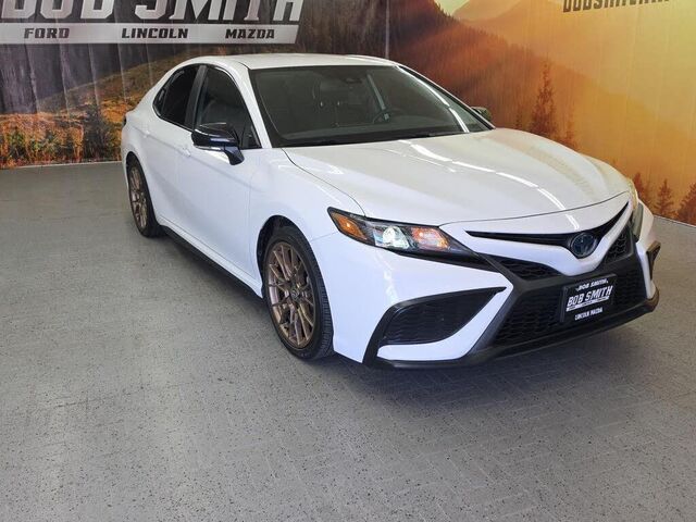 2023 Toyota Camry Hybrid SE Nightshade