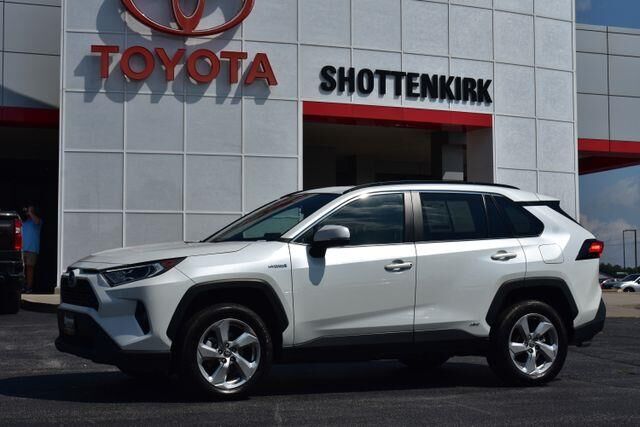 2021 Toyota RAV4 Hybrid XLE Premium