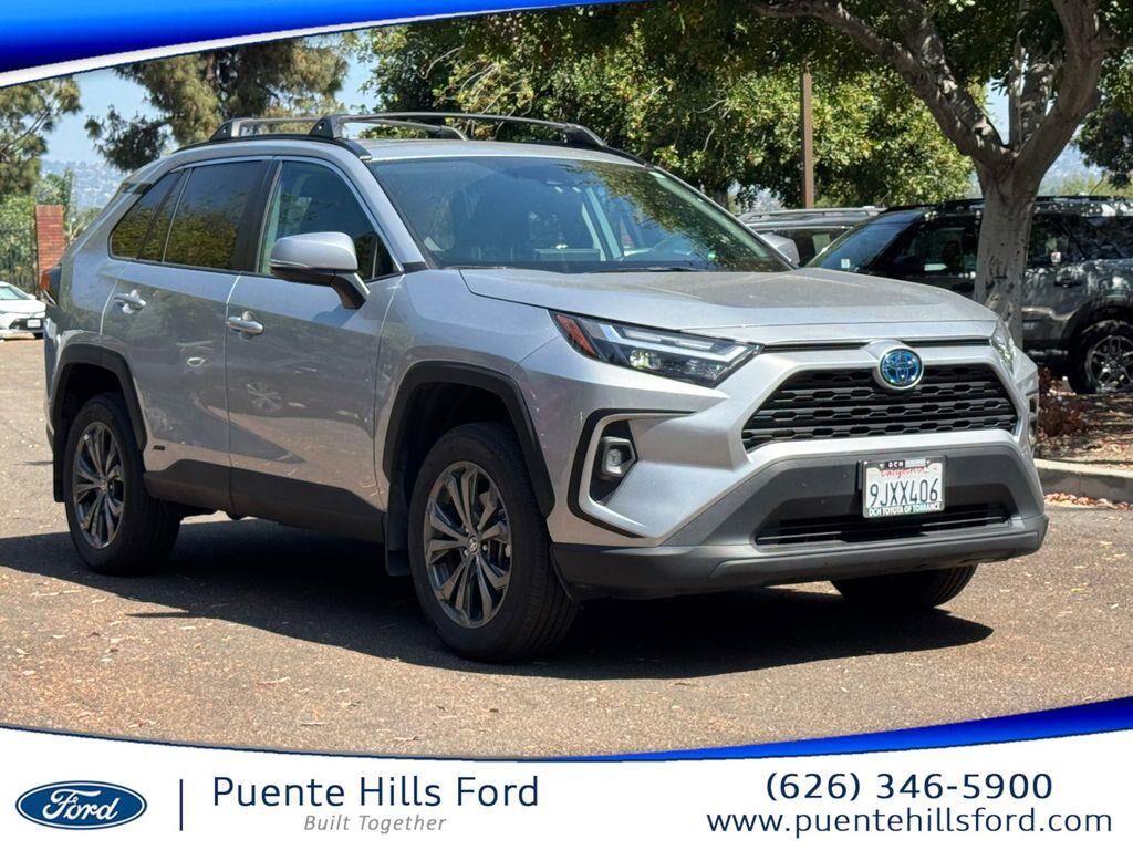 2024 Toyota RAV4 Hybrid XLE Premium — photo 1 of 2