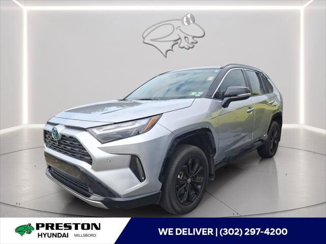 2023 Toyota RAV4 Hybrid XSE — photo 1 of 32