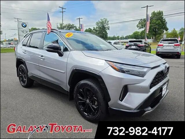 2023 Toyota RAV4 Hybrid XSE — photo 1 of 13