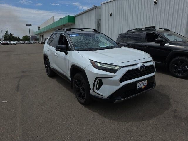 2023 Toyota RAV4 Hybrid XSE — photo 1 of 26