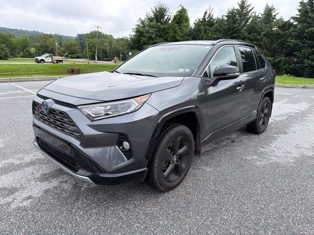 2020 Toyota RAV4 XSE