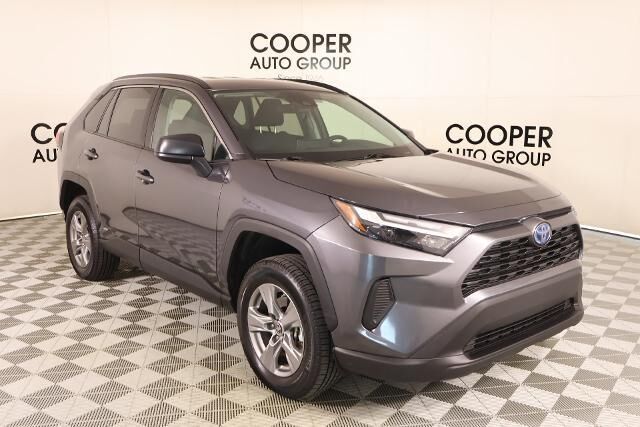 2024 Toyota RAV4 Hybrid LE