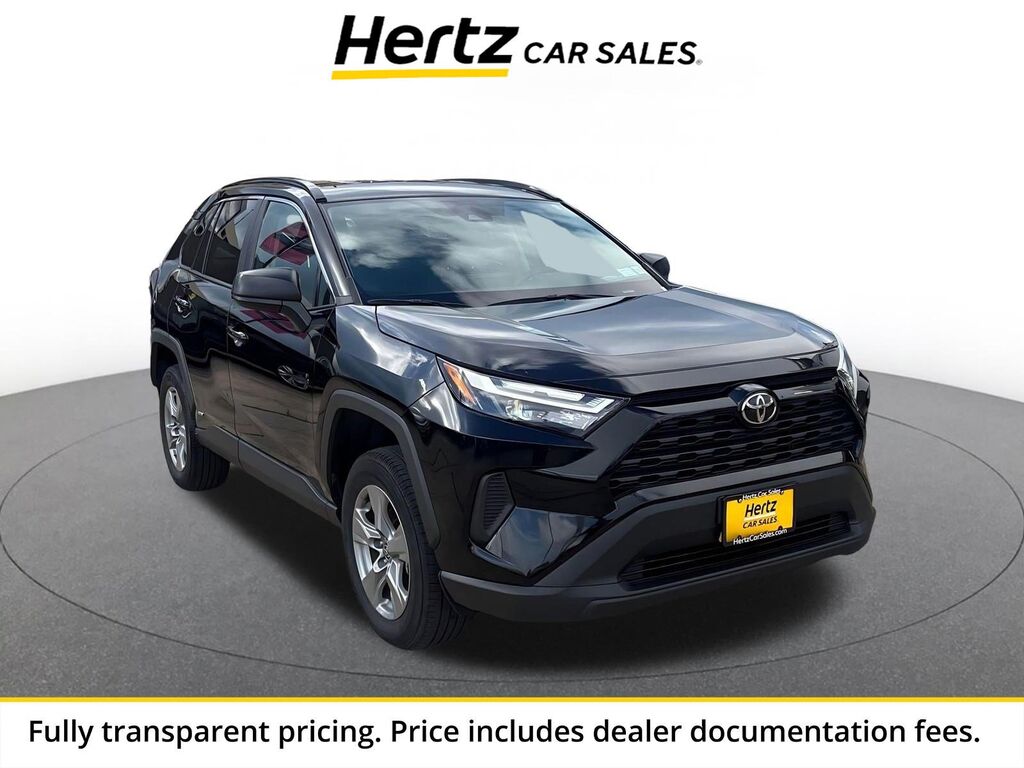 2025 Toyota RAV4 Hybrid LE — photo 1 of 13