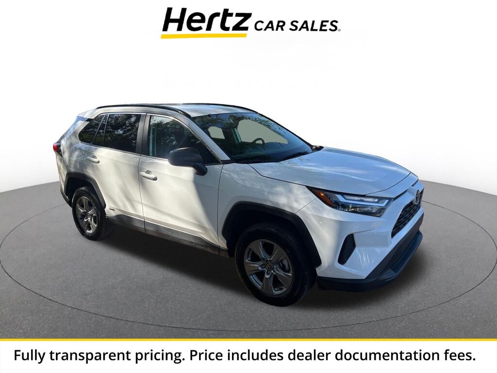 2025 Toyota RAV4 Hybrid LE — photo 1 of 13