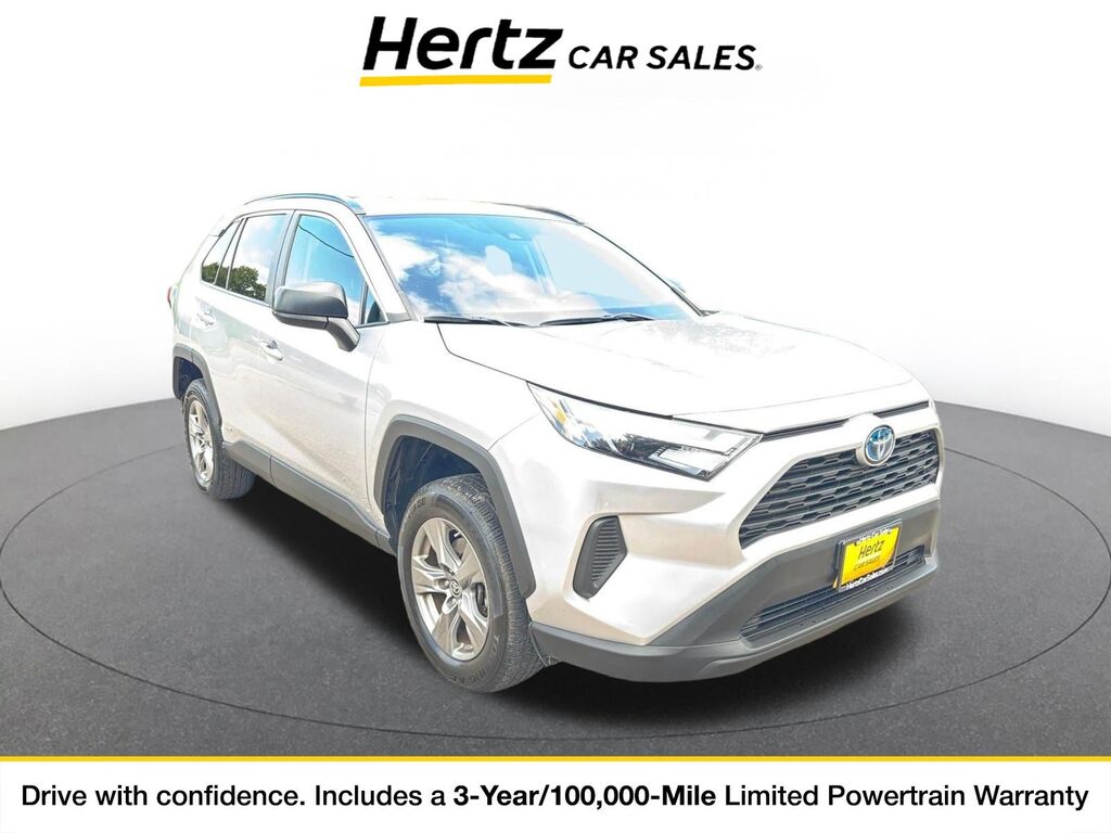 2024 Toyota RAV4 Hybrid LE — photo 1 of 11