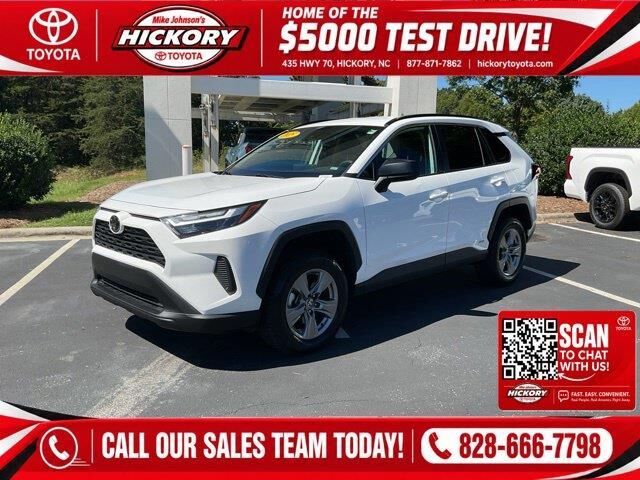 2025 Toyota RAV4 Hybrid LE