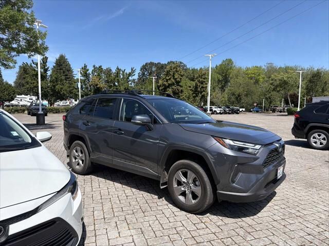 2024 Toyota RAV4 Hybrid LE — photo 1 of 35