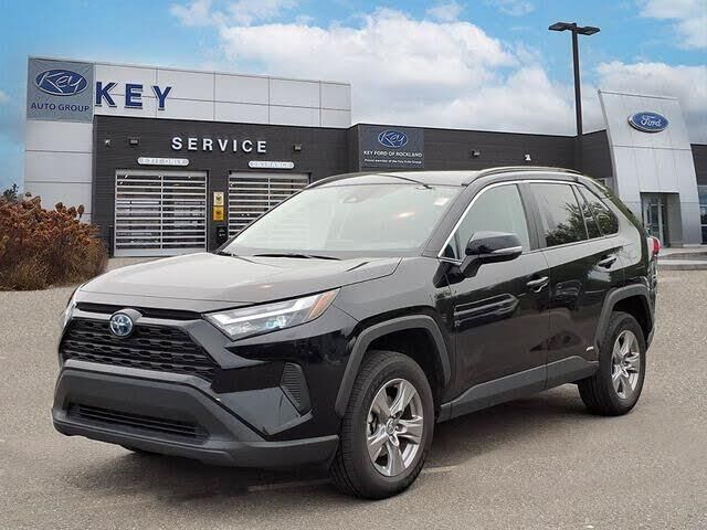 2024 Toyota RAV4 Hybrid LE — photo 1 of 1