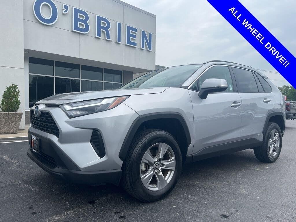 2023 Toyota RAV4 Hybrid LE — photo 1 of 1