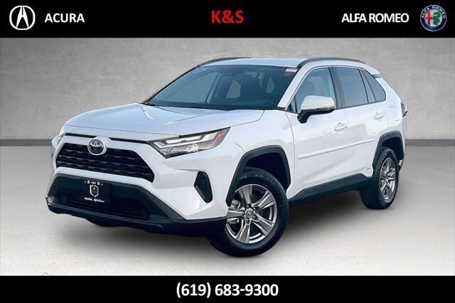 2024 Toyota RAV4 Hybrid LE — photo 1 of 22
