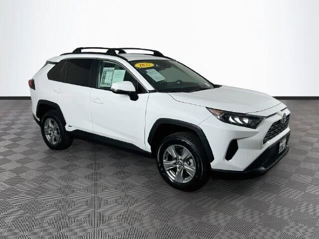 2022 Toyota RAV4 Hybrid LE