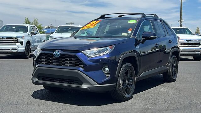 2021 Toyota RAV4 Hybrid XLE