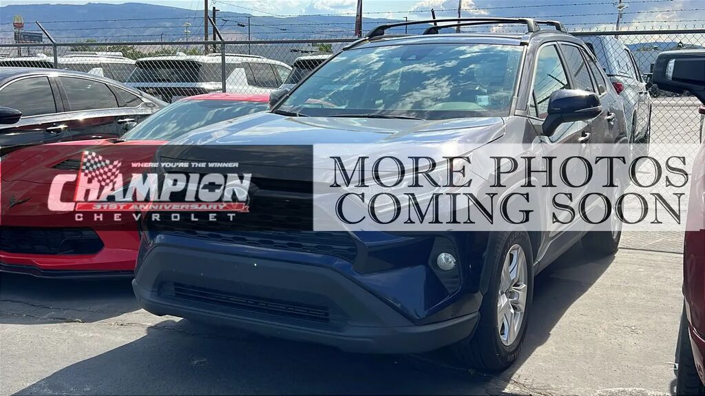 2021 Toyota RAV4 Hybrid XLE — photo 1 of 29