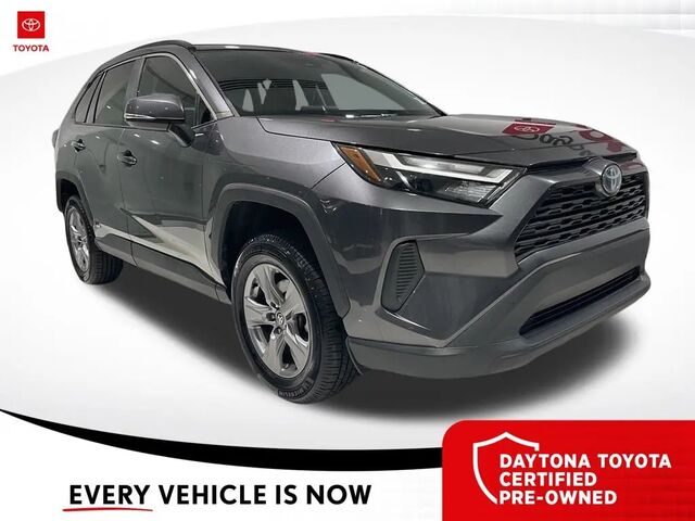 2022 Toyota RAV4 Hybrid XLE