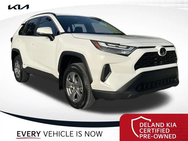 2025 Toyota RAV4 Hybrid XLE