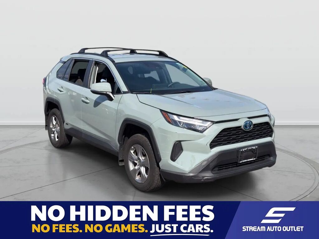 2023 Toyota RAV4 Hybrid XLE — photo 1 of 13