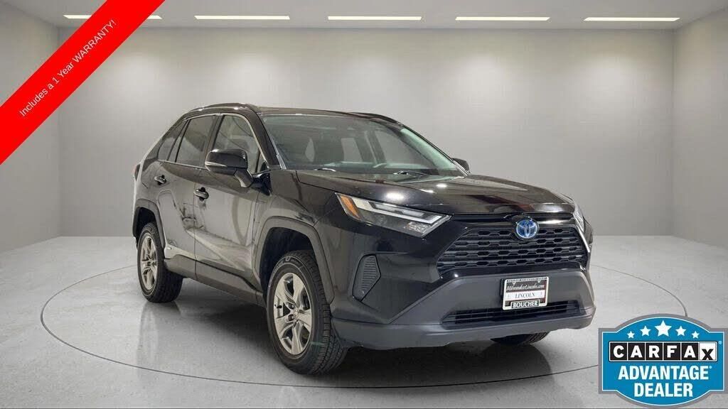 2024 Toyota RAV4 Hybrid XLE — photo 1 of 1