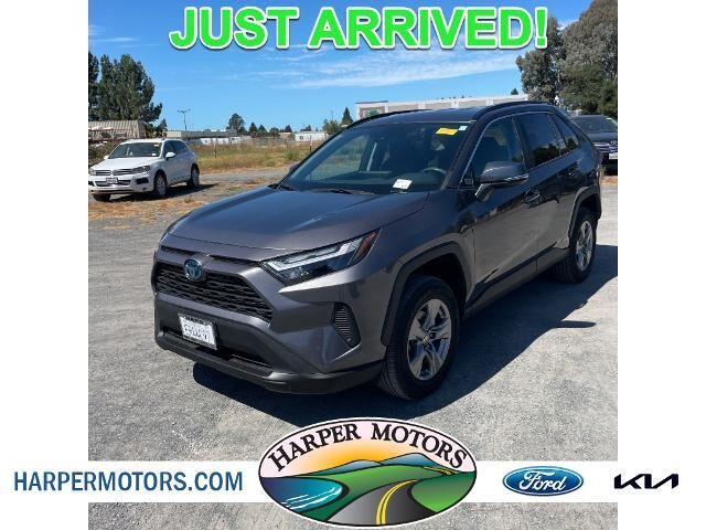 2024 Toyota RAV4 Hybrid XLE