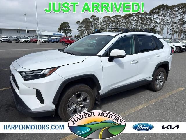 2024 Toyota RAV4 Hybrid XLE