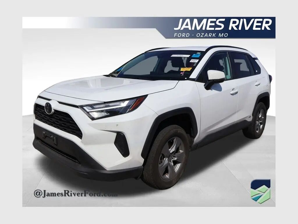2025 Toyota RAV4 Hybrid XLE — photo 1 of 27