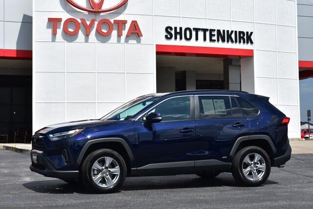 2023 Toyota RAV4 Hybrid XLE