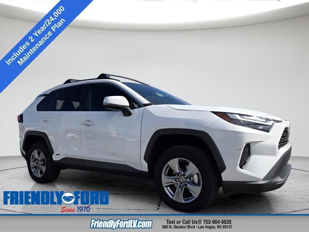 2024 Toyota RAV4 Hybrid XLE — photo 1 of 1