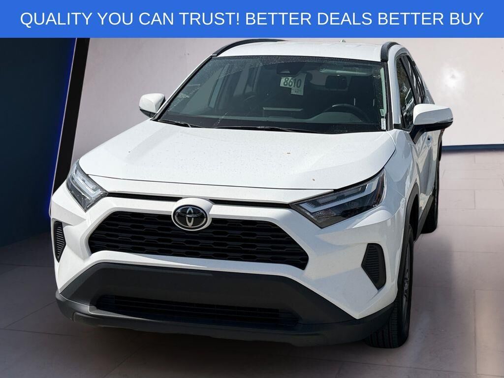2025 Toyota RAV4 Hybrid XLE — photo 1 of 1