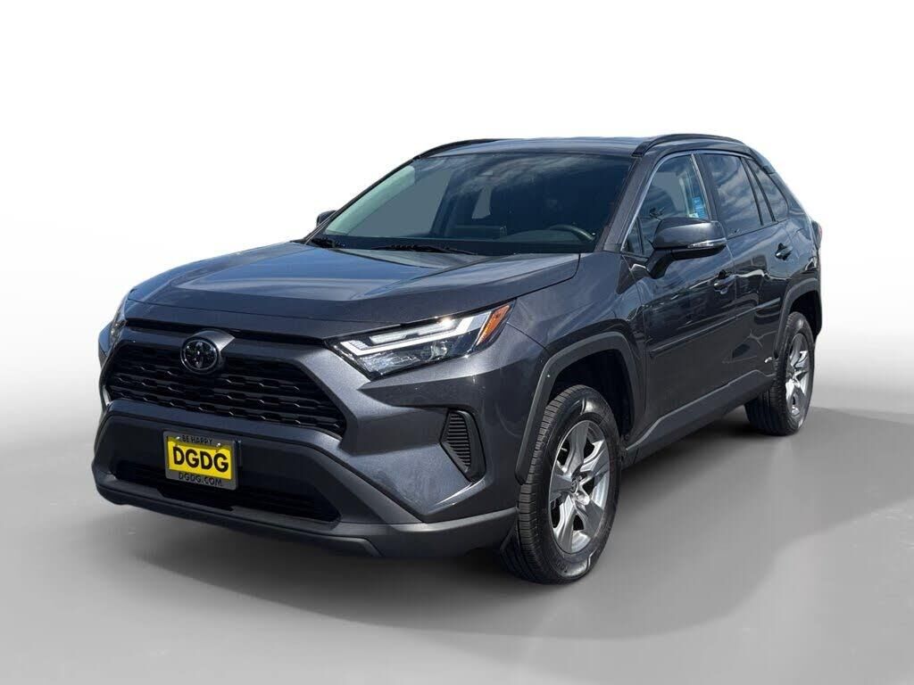 2025 Toyota RAV4 Hybrid XLE — photo 1 of 1