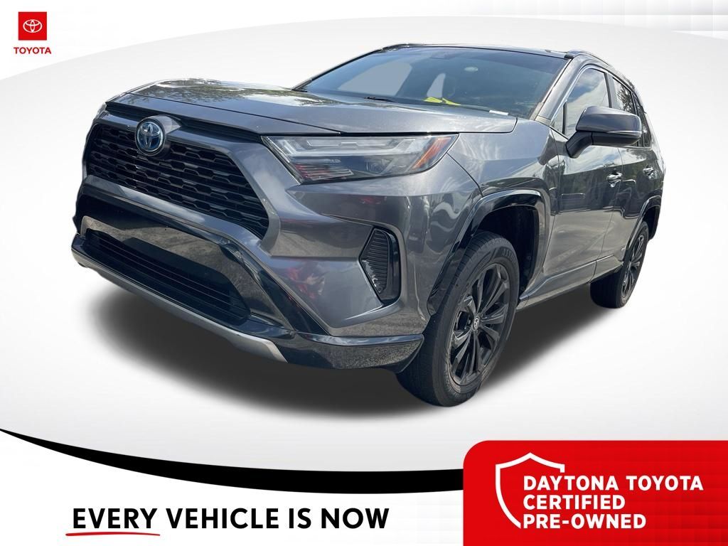 2023 Toyota RAV4 SE — photo 1 of 10