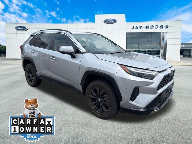 2023 Toyota RAV4 Hybrid SE