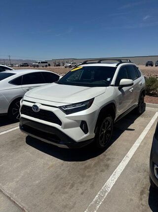 2022 Toyota RAV4 Hybrid SE — photo 1 of 13