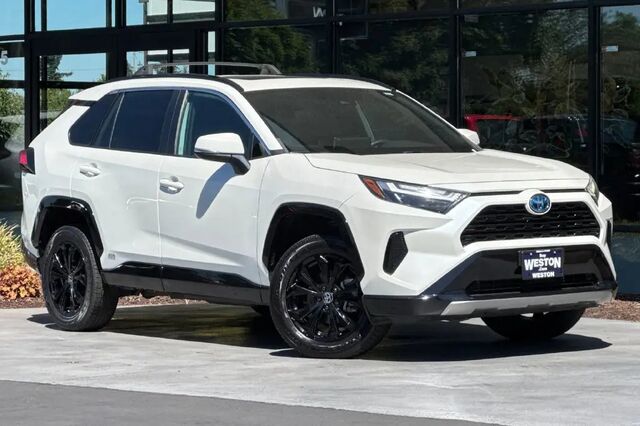 2022 Toyota RAV4 Hybrid SE