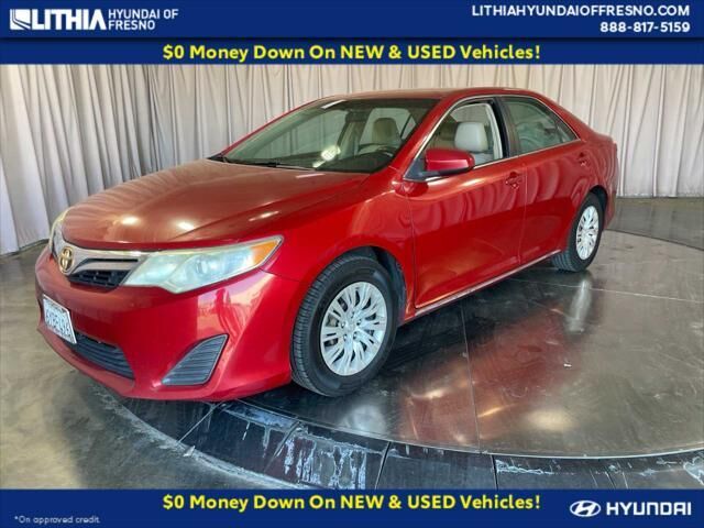 2012 Toyota Camry LE — photo 1 of 13