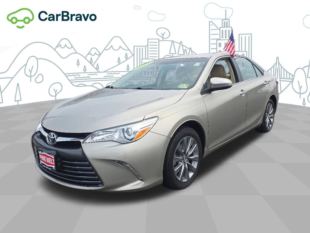 2015 Toyota Camry XLE — photo 1 of 7