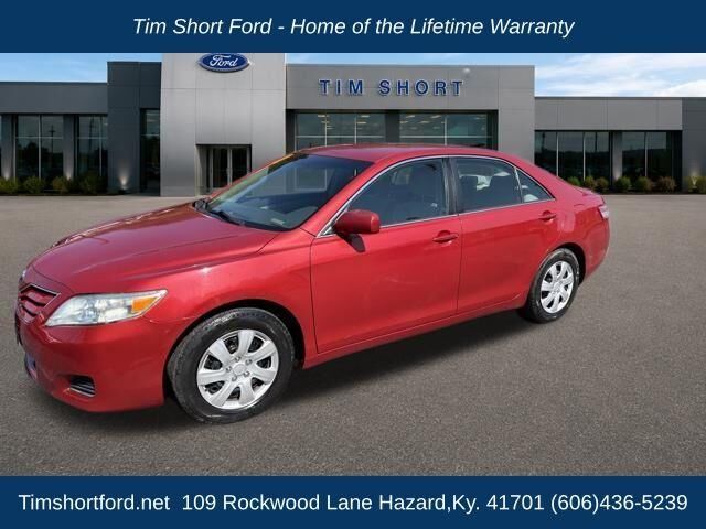 2011 Toyota Camry LE — photo 1 of 26