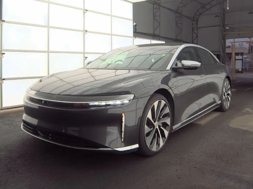 2022 Lucid Air Grand Touring — photo 1 of 13
