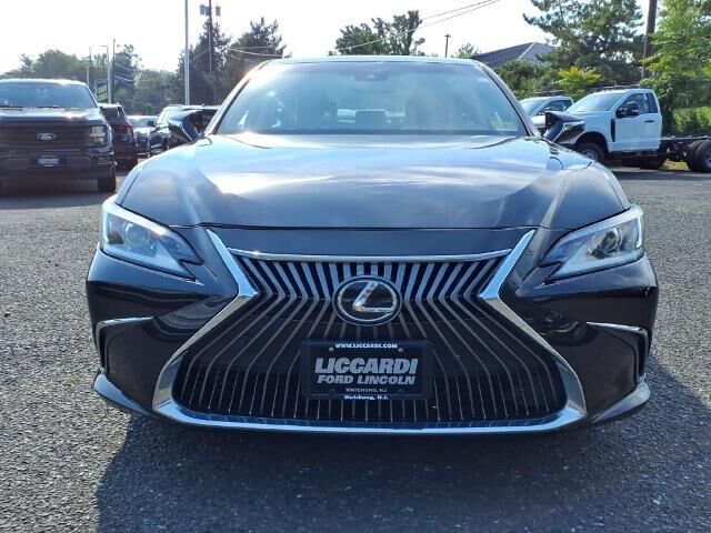 2019 Lexus ES 350 Base