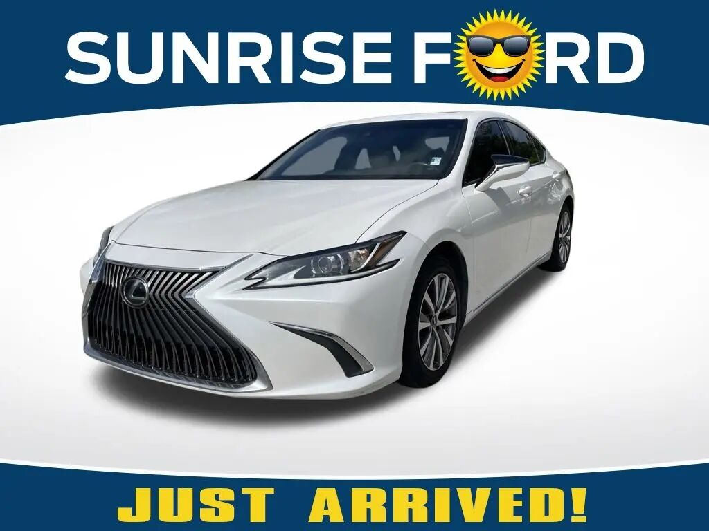 2021 Lexus ES 350 Base — photo 1 of 13