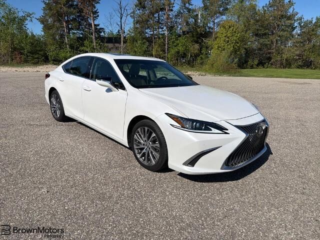 2021 Lexus ES 250 Base
