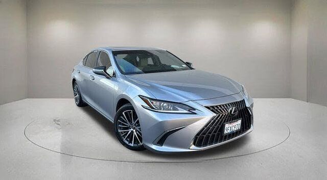 2023 Lexus ES 300h Base