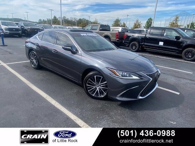 2022 Lexus ES 350 Base