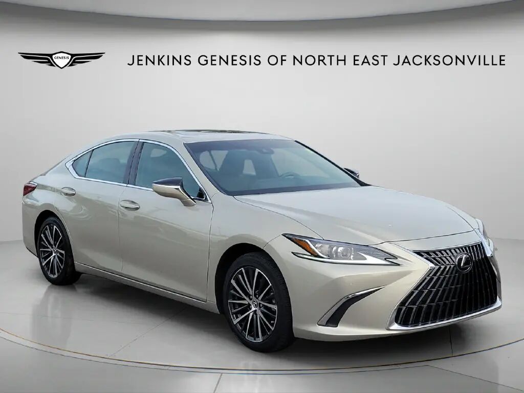 2024 Lexus ES 350 Base — photo 1 of 13
